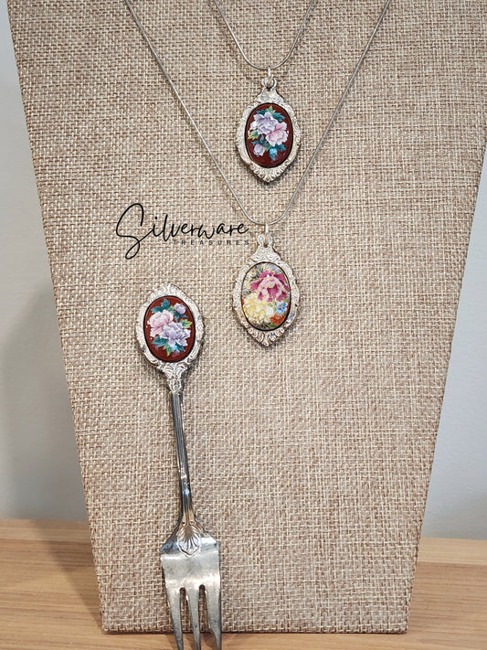 Vintage Floral Enamel Pendant Necklace - 2 varieties