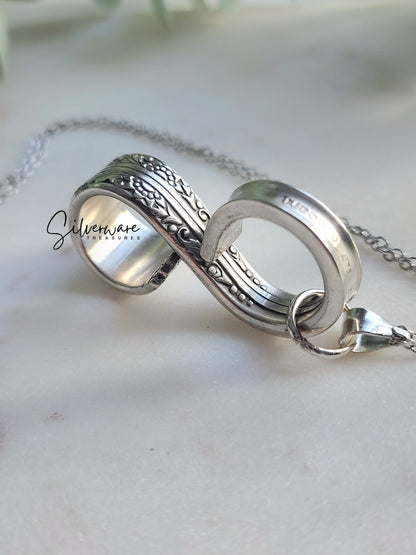 Royal York 1937 Silverplated Infinity Necklace