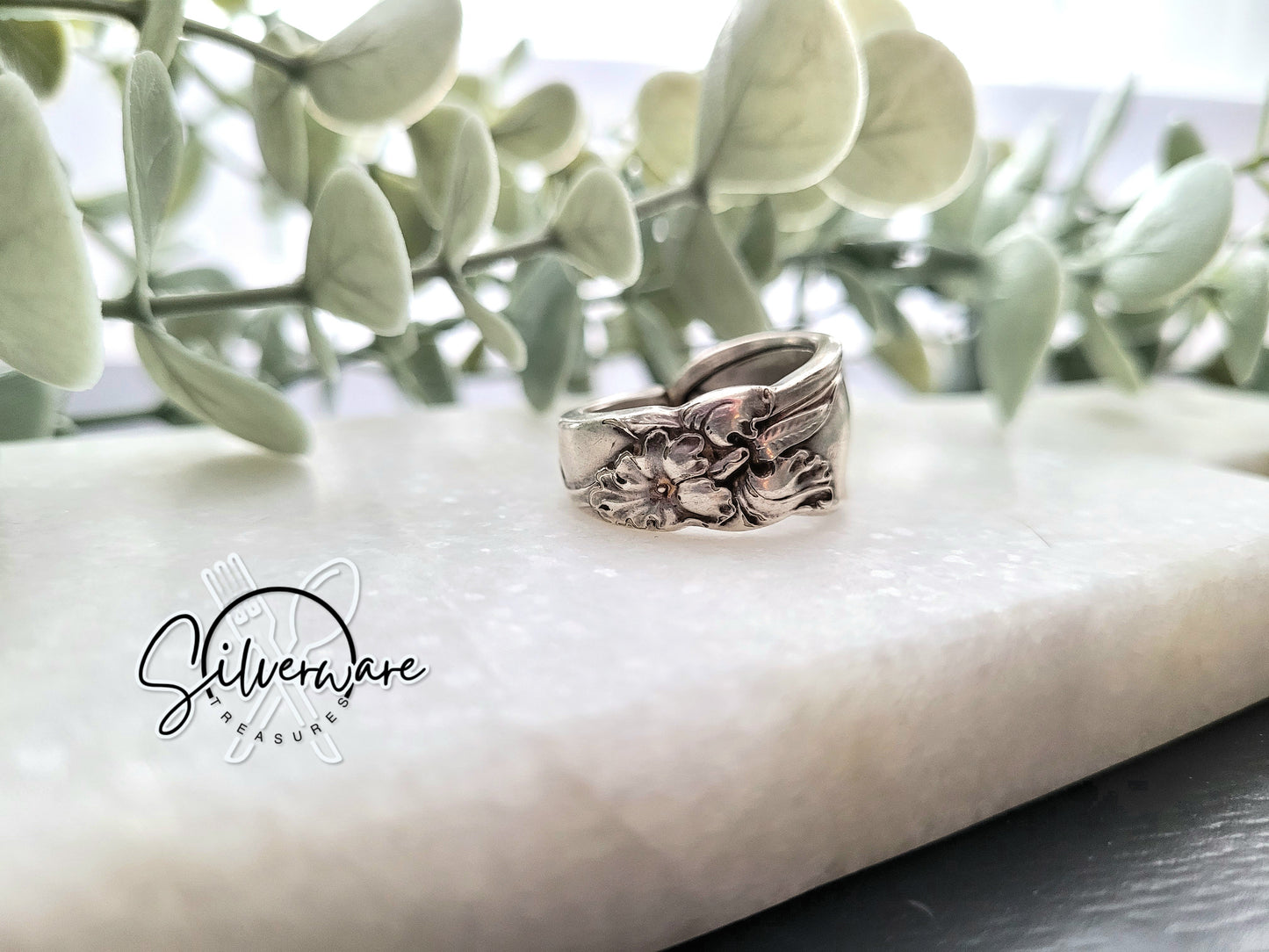1953 silverplated White Orchid ring