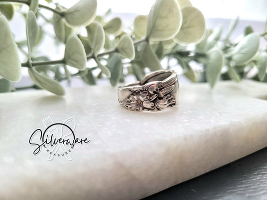 1953 silverplated White Orchid ring