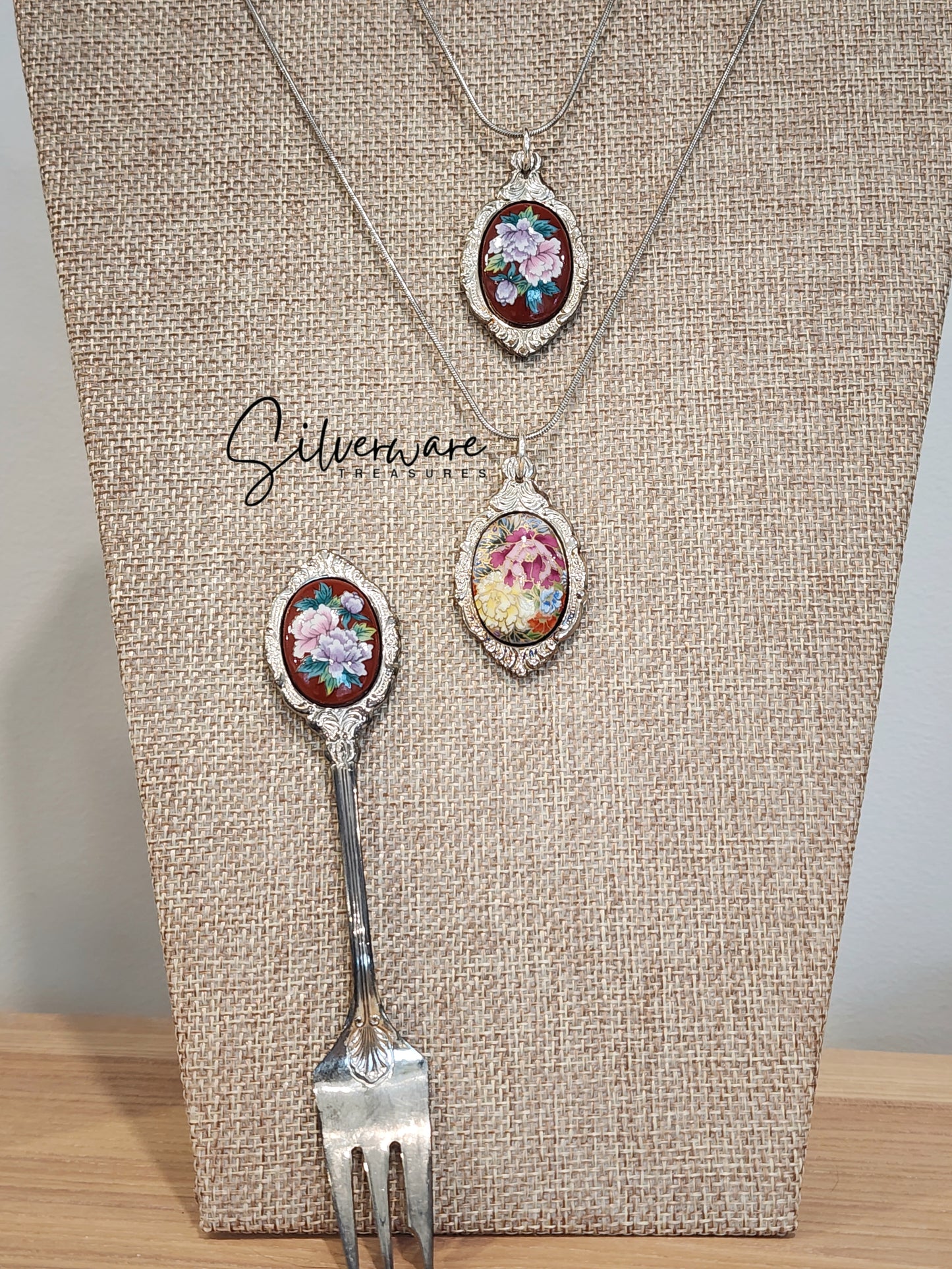 Vintage Floral Enamel Pendant Necklace - 2 varieties