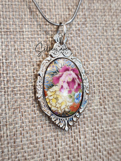 Vintage Floral Enamel Pendant Necklace - 2 varieties