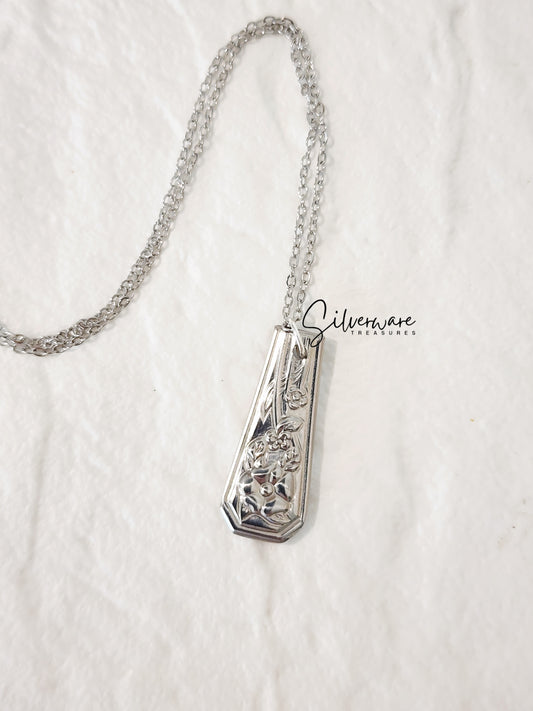 1980 'Avon' Stainless Pendant Necklace